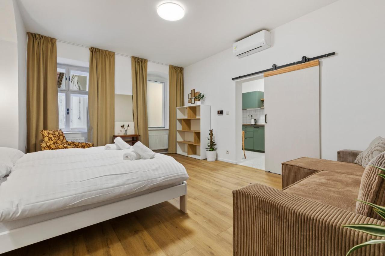 Charming Apt In Centre /W Ac Bratislava Exterior foto